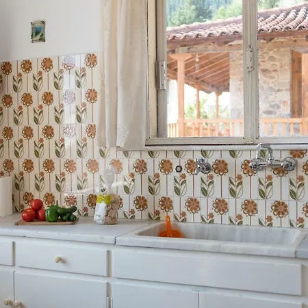 Apartment Retro Family House In With Castle View Mystras