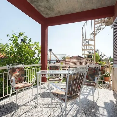 דירה Retro Family House In With Castle View *