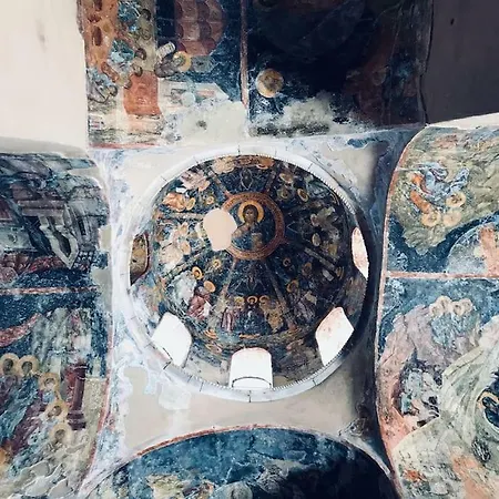 דירה Retro Family House In With Castle View מישטראש